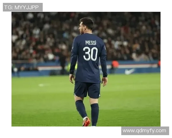 历史上最难超越的足球巨星是谁他的传奇成就为何无人能及